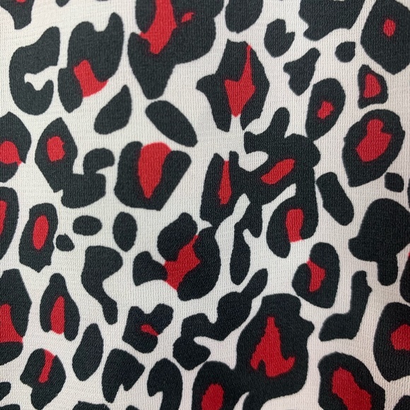 Tahari Red Black Leopard Print Satin Shell Tank Size S - Picture 6 of 8